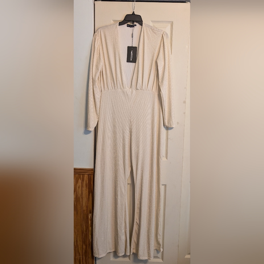Pretty Little Thing  Gold Glitter Plunge Jumpsuit 16